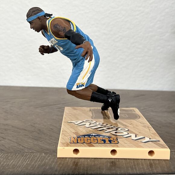 Carmelo Anthony New York Knicks NBA White Jersey, Denver Nuggets Figure Lot - Picture 4 of 16